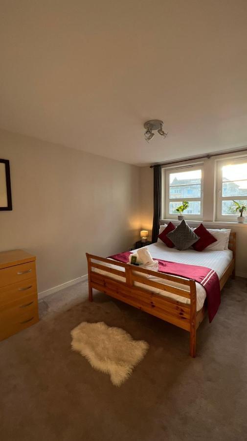 Edinburgh City Centre - Powderhall Modern Spacious 2 Bedroom Apartment With Free Parking Eksteriør billede