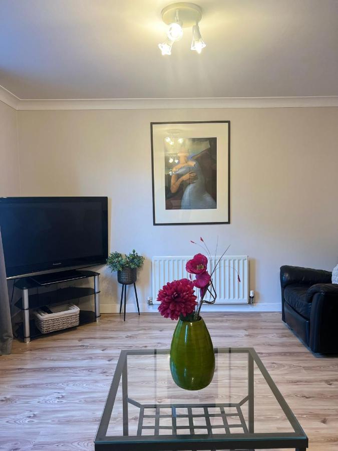 Edinburgh City Centre - Powderhall Modern Spacious 2 Bedroom Apartment With Free Parking Eksteriør billede